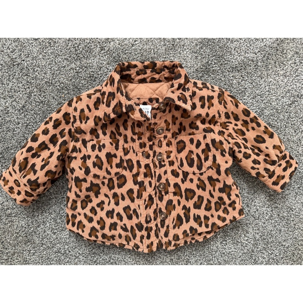 Baby Gap leopard print quilted jacket sz 0-6 months